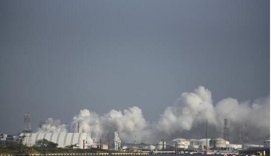 墨西哥化工厂爆炸系“泄漏”引发 已有32人遇难