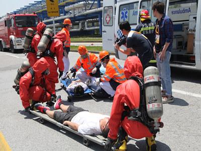 上海化工区举行全景式应急实战演练