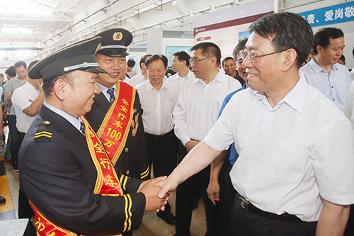 全国“安全生产月”活动迎来高潮